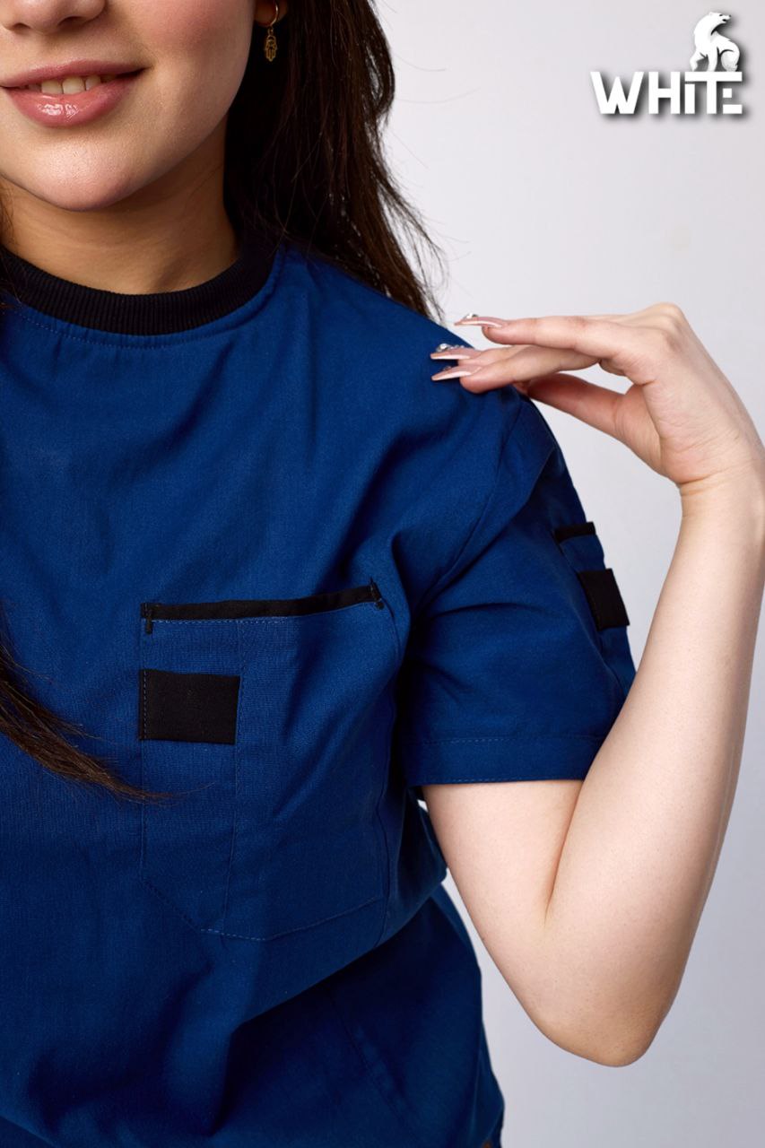 PETROL BLUE ROUND-NECK SCRUB