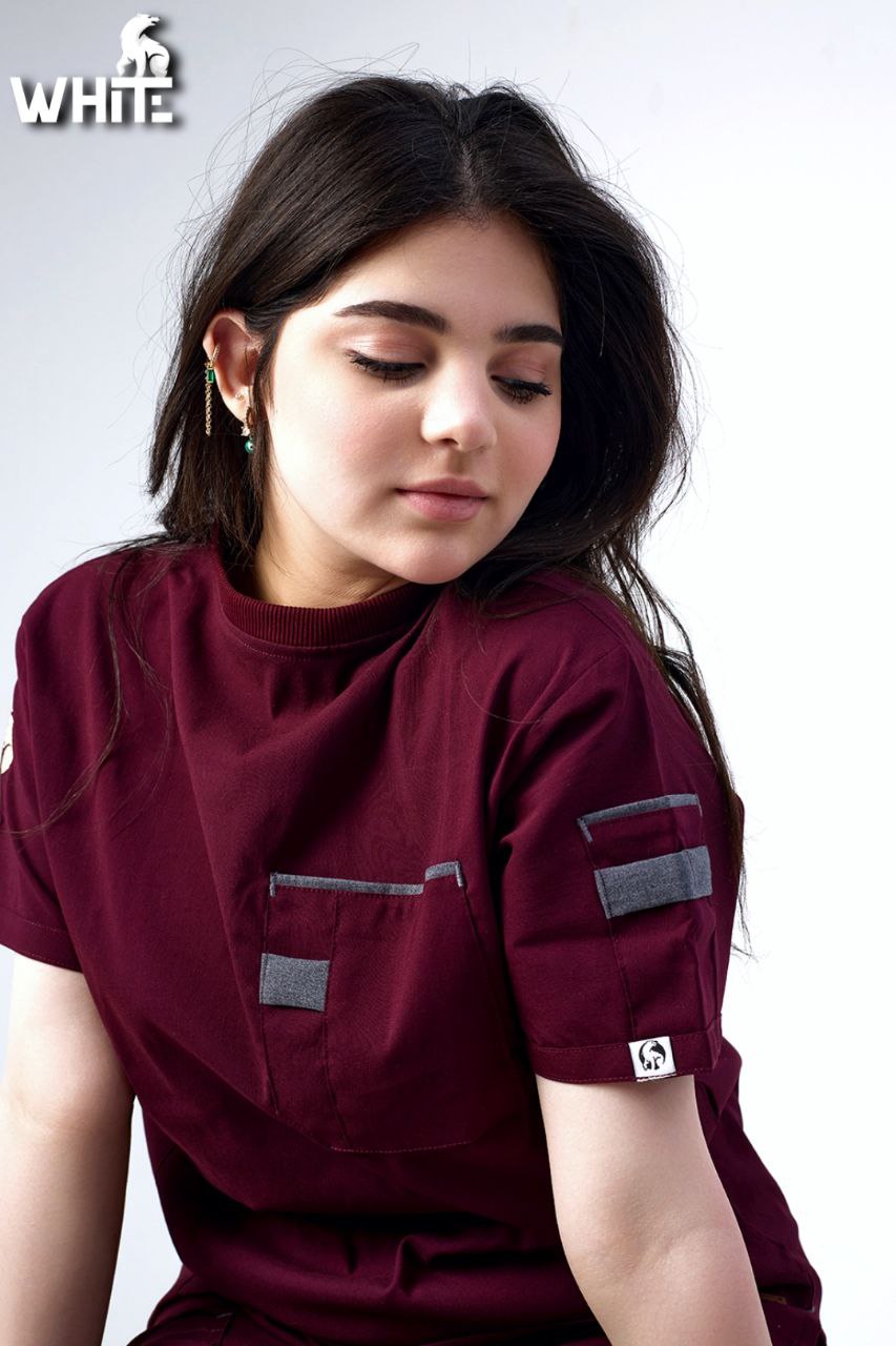 IMPERIAL RED ROUND-NECK SCRUB