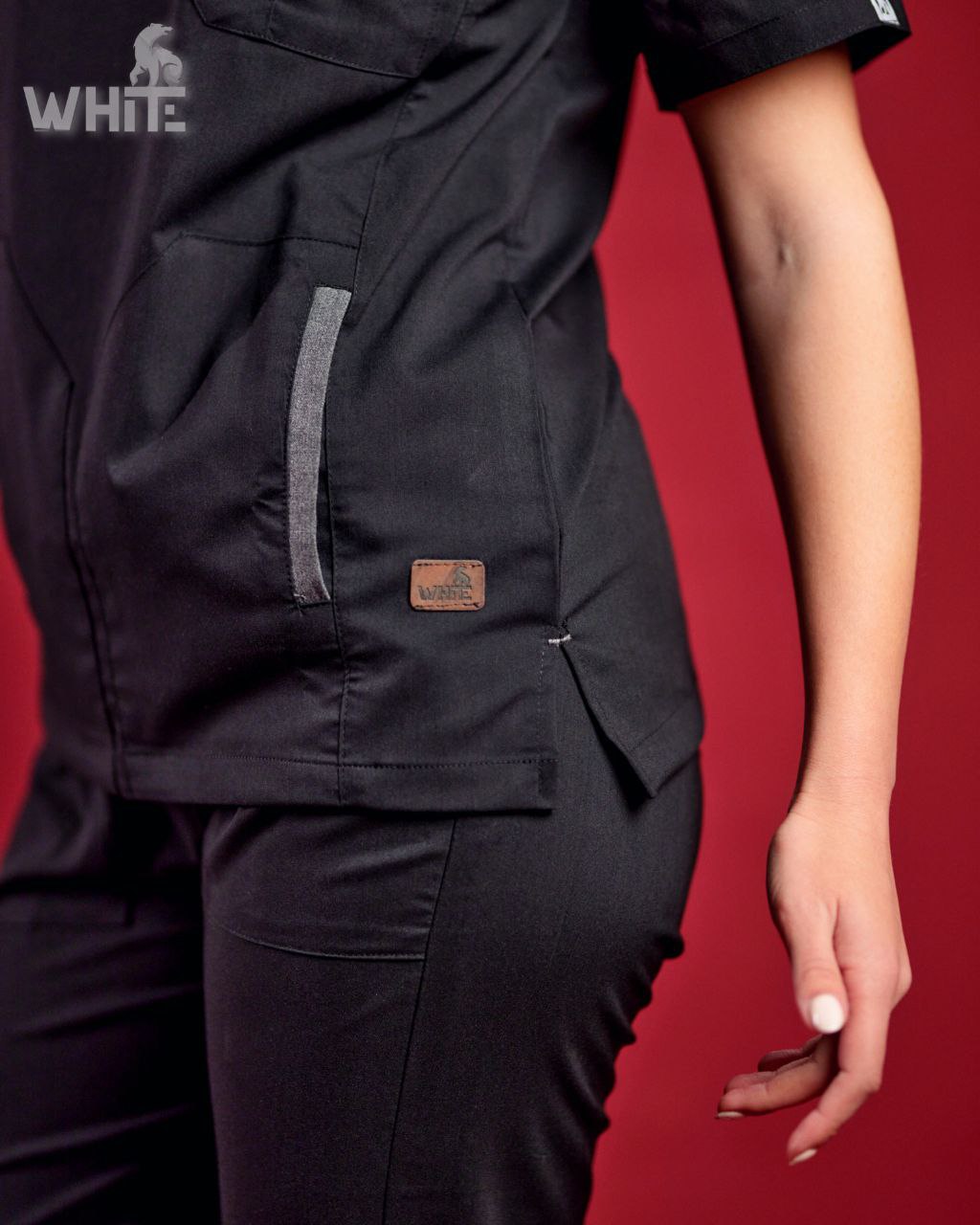 ROYAL BLACK V-NECK SCRUB