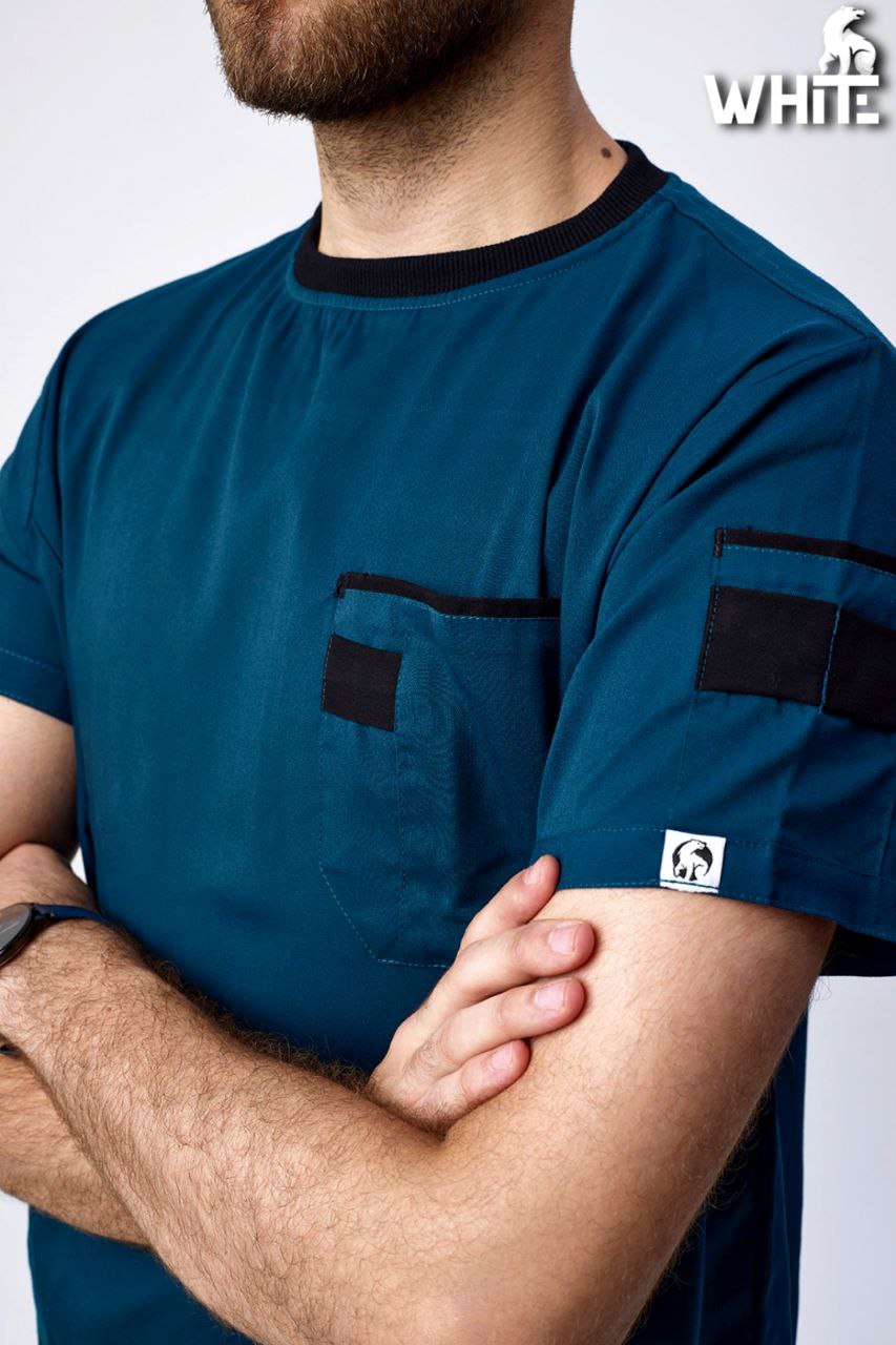 EMRELED GREEN ROUND-NECK SCRUB